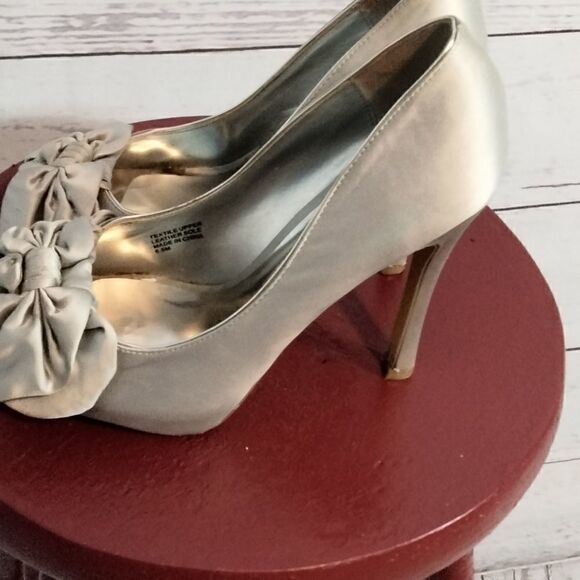 Pre-owned. "Audrey Brooke" woman's high heels 👠 - Picture 7 of 12